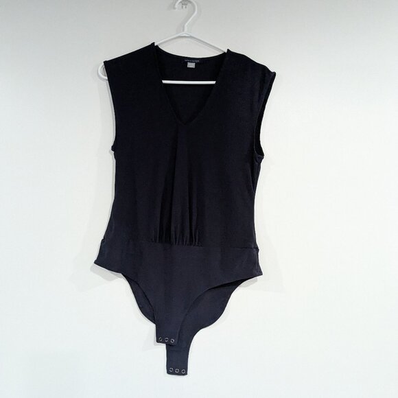 Tommy Hilfiger V-Neck Stretch Bodysuit Black Size Medium - Picture 1 of 6